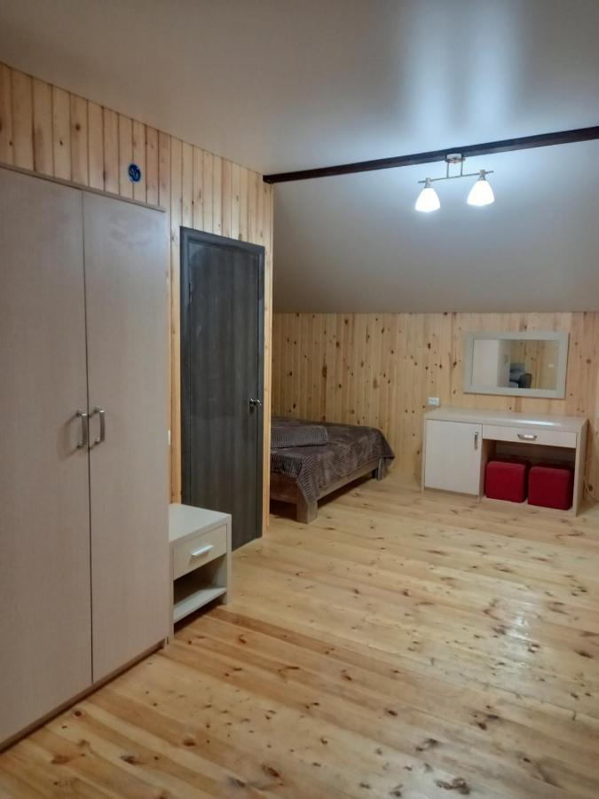 Готель Гостевой дом Фазенда Піцунда Номер фото